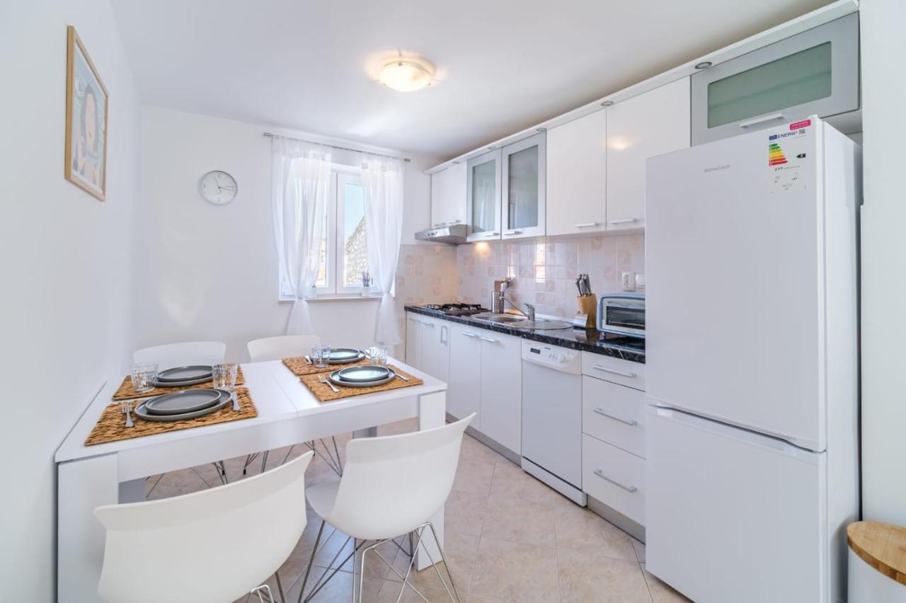 Apartmani P&S Supetar Εξωτερικό φωτογραφία