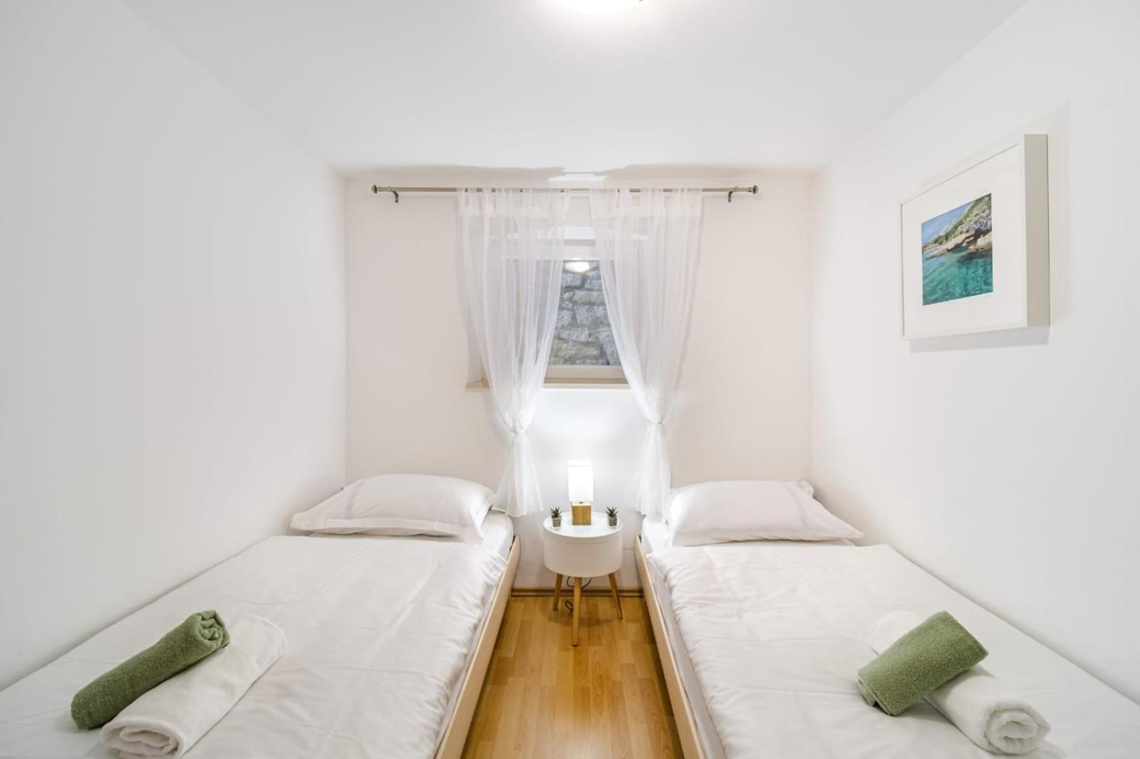 Apartmani P&S Supetar Εξωτερικό φωτογραφία